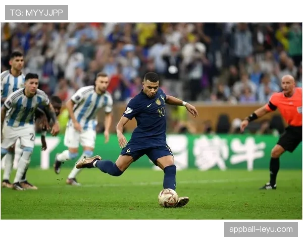 姆巴佩现象引热议：新生代球星如何持续重塑足球格局