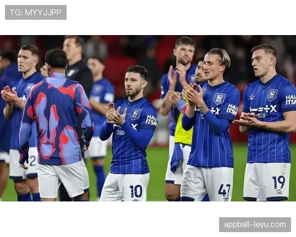 伊普斯维奇镇队英超关键胜利提振士气，全力备战下轮对手